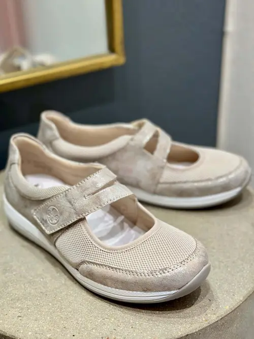 Rieker Ballerina med rem-Beige-Sølv 41