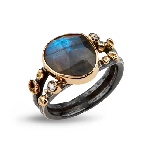 By Birdie Gili Abyss Sterling Sølv Ring med 14 Karat Guld, Labradorit og Diamanter 0,20 Carat