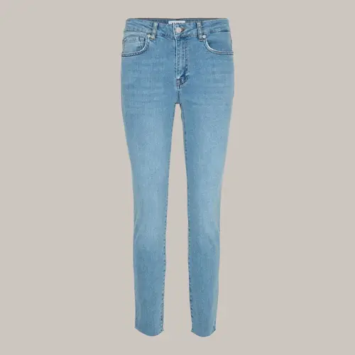 Daria jeans wash santa elena, lyseblå jeans i medium waist og smale ben