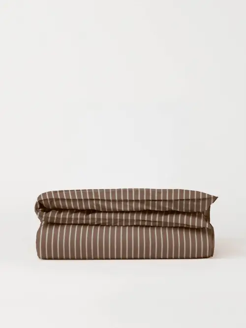 DAWN Percale sengetøj - Chocolate Stripes - 200x220 cm - 100% økologisk bomuld - Brunt med striber