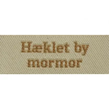 Label Hæklet by Mormor Sandfarve