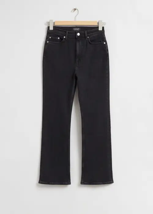 & Other Stories Cropped Jeans Med Svaj Sort, Bootcut jeans. Farve: Black I størrelse 31/28