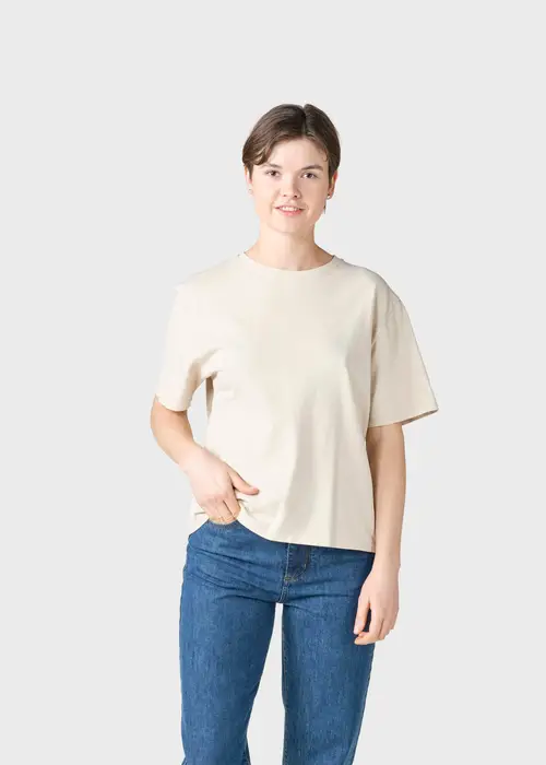 Klitmøller Collective - Womens boxy tee - Pastel sand - XS