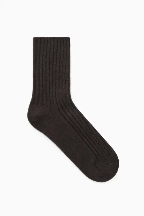 RIBBED CASHMERE SOCKS