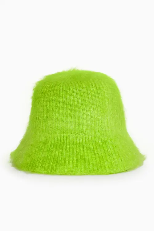 TEXTURED KNITTED BUCKET HAT