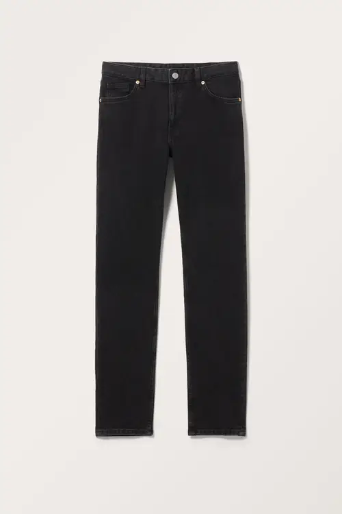 Ako Mid Slim Tapered Jeans - Black