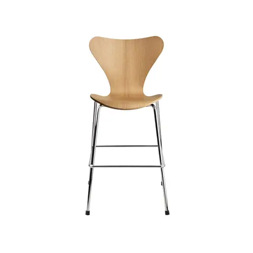 Fritz Hansen 3177 Series 7 Junior stol krom Oak