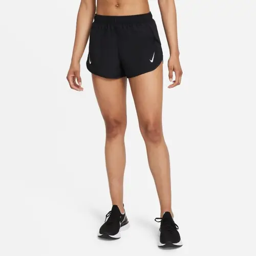 Nike Dri-FIT Tempo Race Shorts, Str. L - Komfortable løbeshorts til kvinder