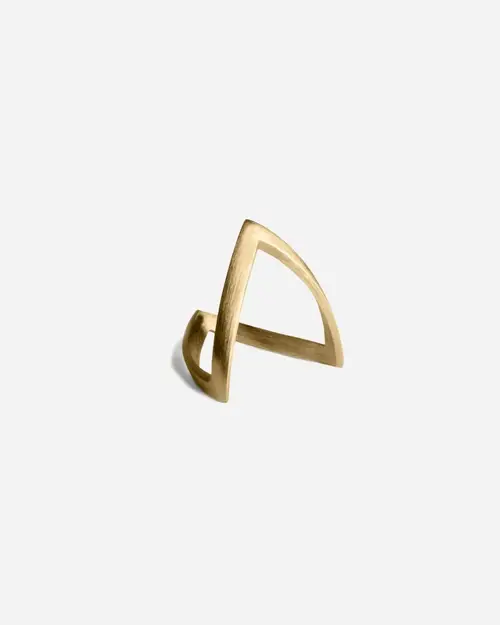 V Ring - Gold Plated