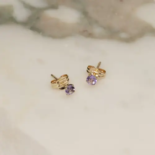 SOLEY PURPLE AMETHYST SOLID GOLD STUD EARRING - Øreringe - Sisi Copenhagen