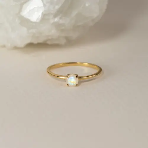 GEMMA MOONSTONE GOLDEN RING - Ring - Sisi Copenhagen