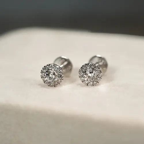 HALO DIAMOND STUD EARRING - 0.33ct - WG - Øreringe - Sisi Copenhagen