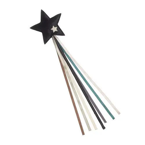 Gertrude Velvet Witch Wand – flot tryllestav i velour og satin